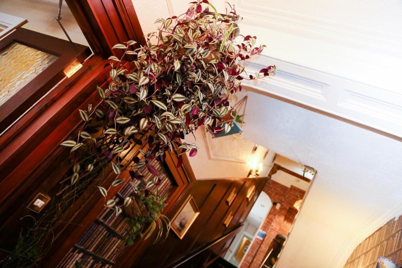 Avarest House Bed&Breakfast Portrush Eksteriør billede