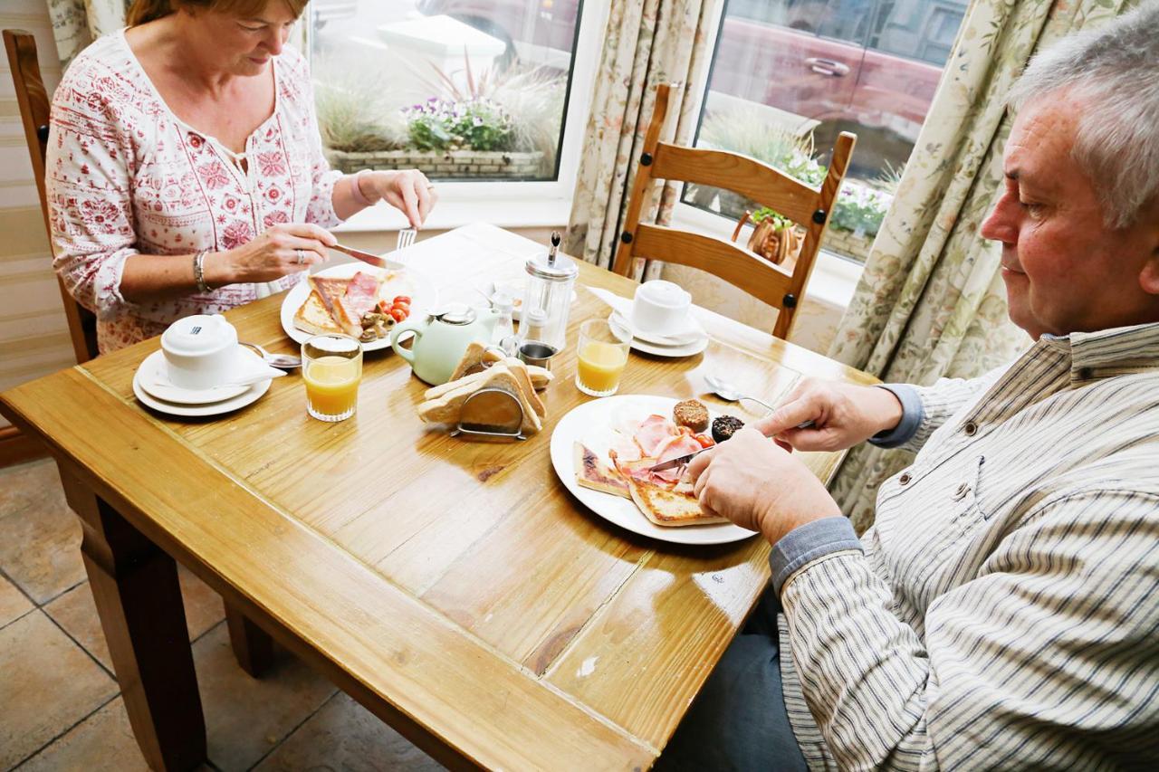 Avarest House Bed&Breakfast Portrush Eksteriør billede