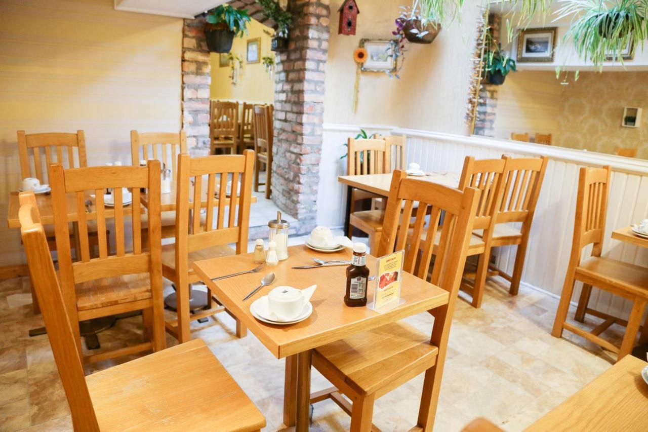 Avarest House Bed&Breakfast Portrush Eksteriør billede