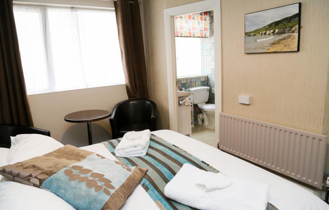 Avarest House Bed&Breakfast Portrush Eksteriør billede